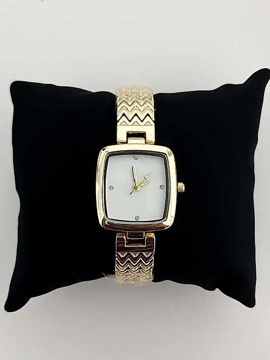 Gold İçi Beyaz Kare Saat