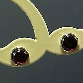 Garnet Taşı Çelik Küpe