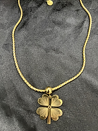 Büyük Yonca model gold çelik kolye