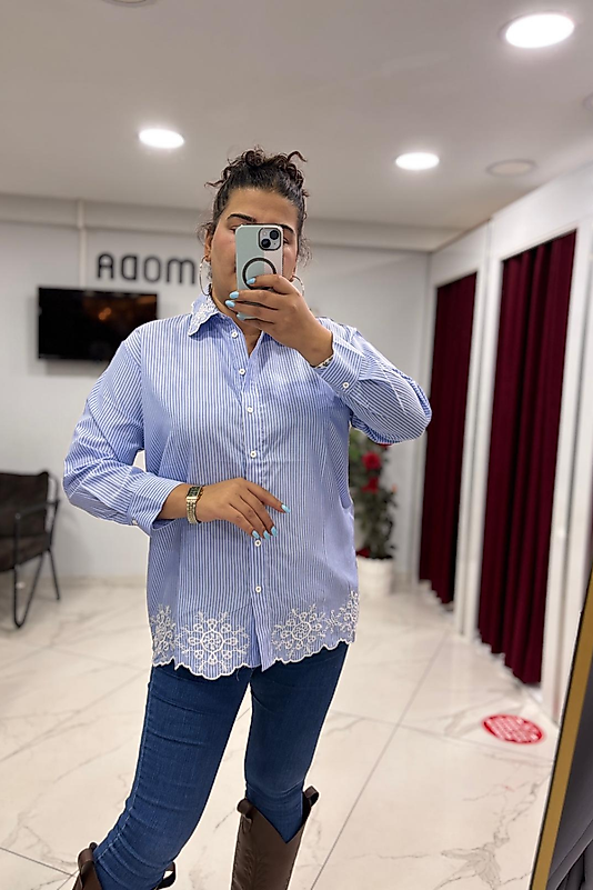 Etek Ucu Dantel Detaylı Klasik Çizgili Gömlek