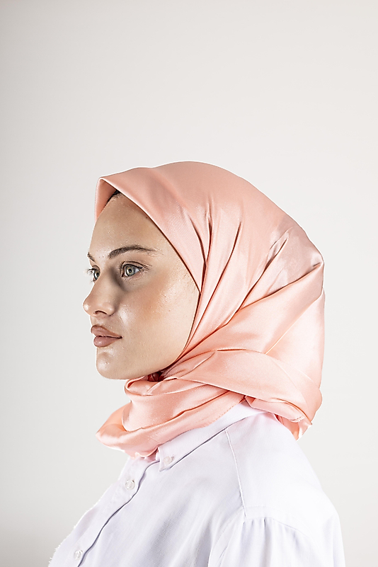 Düz Kristal Kumaş Eşarp - Kaymaz, Şık, Tok Duran | Günlük & Abiye Uyumlu