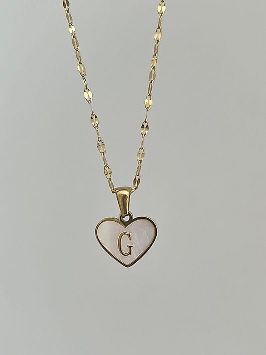 Çelik G Harf Kalp Kolye