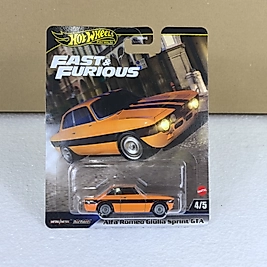 Hot Wheels Premium Uzun Kart Alfa Romeo Giulia Sprint GTA , HotWheels Premium Seri