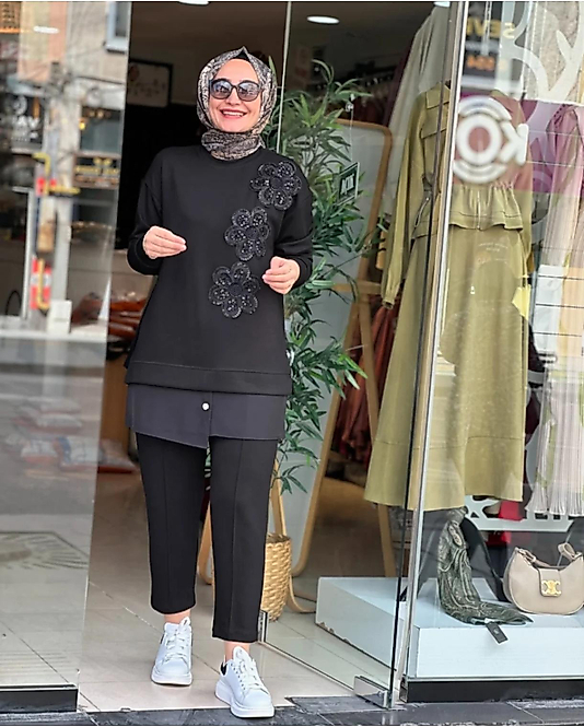 çiçek detaylı ikili takim