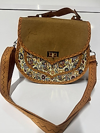 Terme Çanta Oval Kesim Orta Boy Beyaz