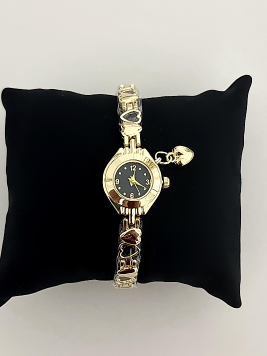 Gold İçi Siyah Kalpli Charmlı Mini Saat