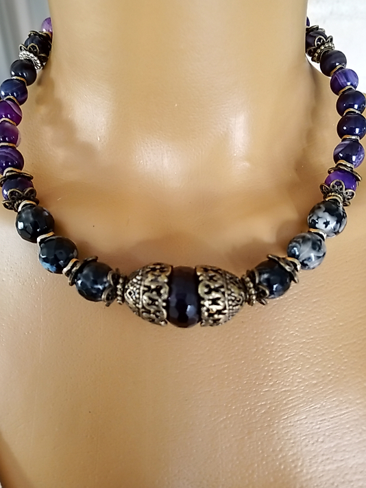 ANTİK TAKI SEVENLERE AKİK KISA KOLYE