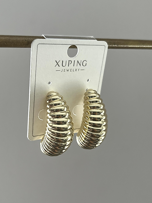 Xuping Tırtıklı Küpe