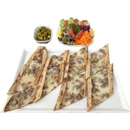 Kuşbaşılı Kaşarlı Pide